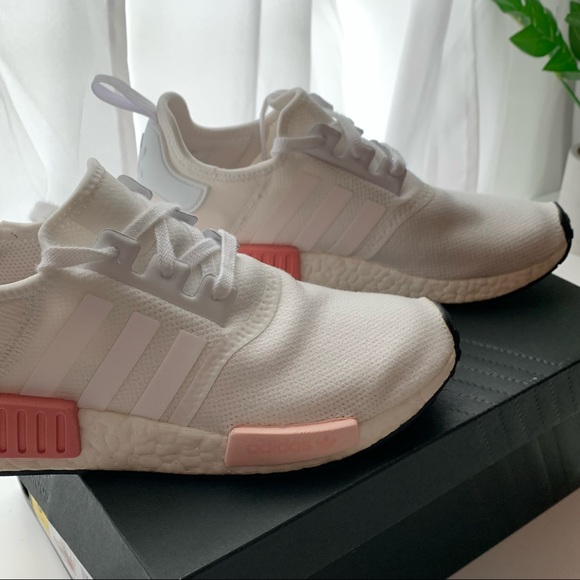 Women’s Adidas NMD_R1 Sneaker - Picture 14 of 15